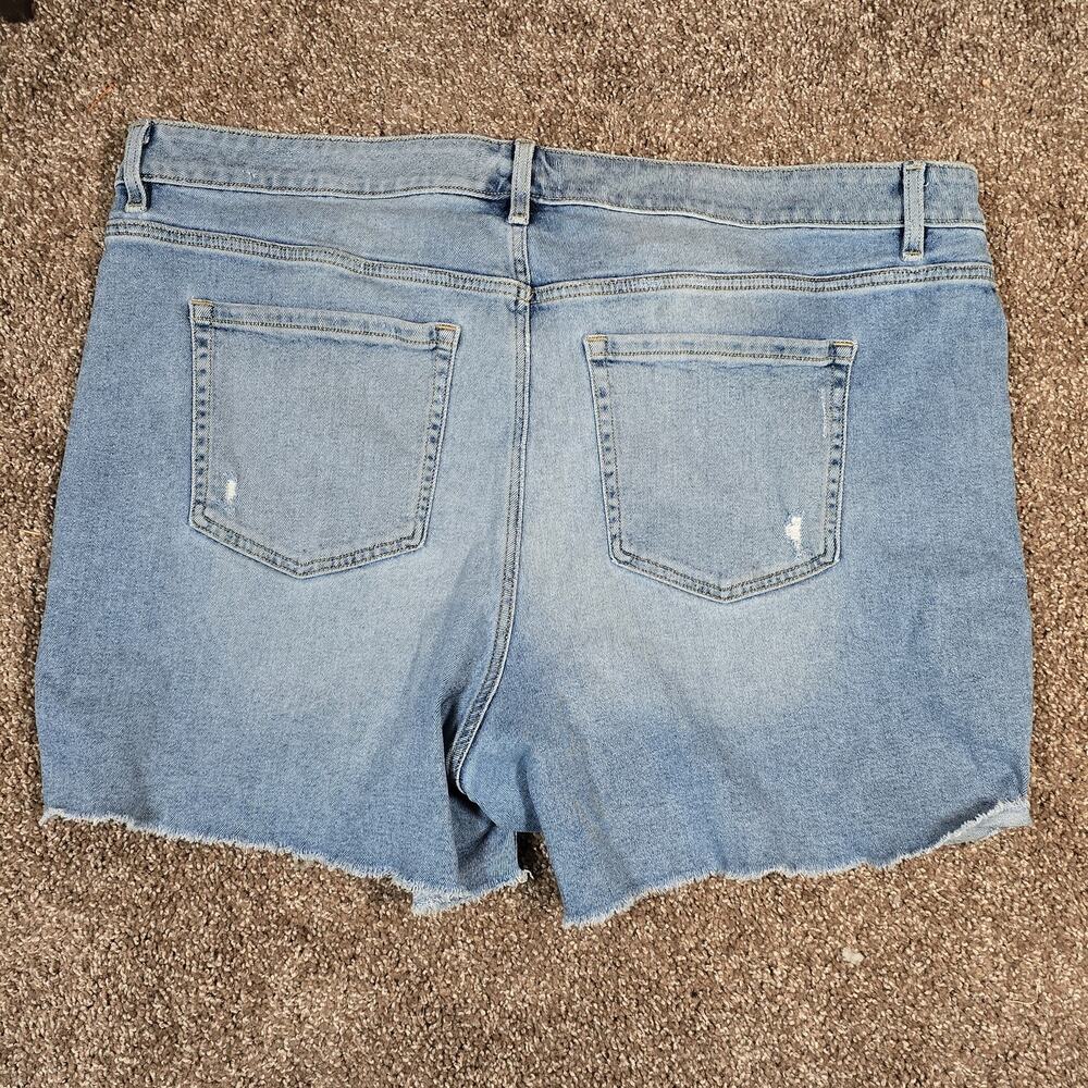 Lane Bryant Star Wars Shorts 22W - Picture 4 of 5